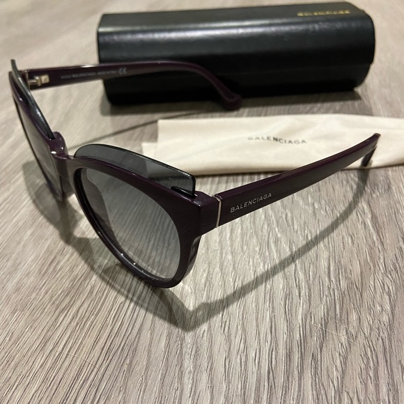 Balenciaga shiny Bordeaux sunglasses - Picture 5 of 6